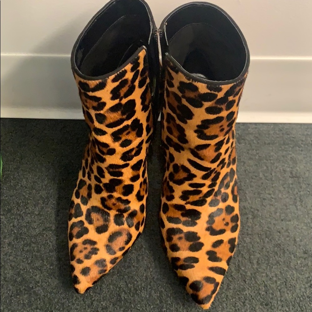 Vince Camuto leopard booties